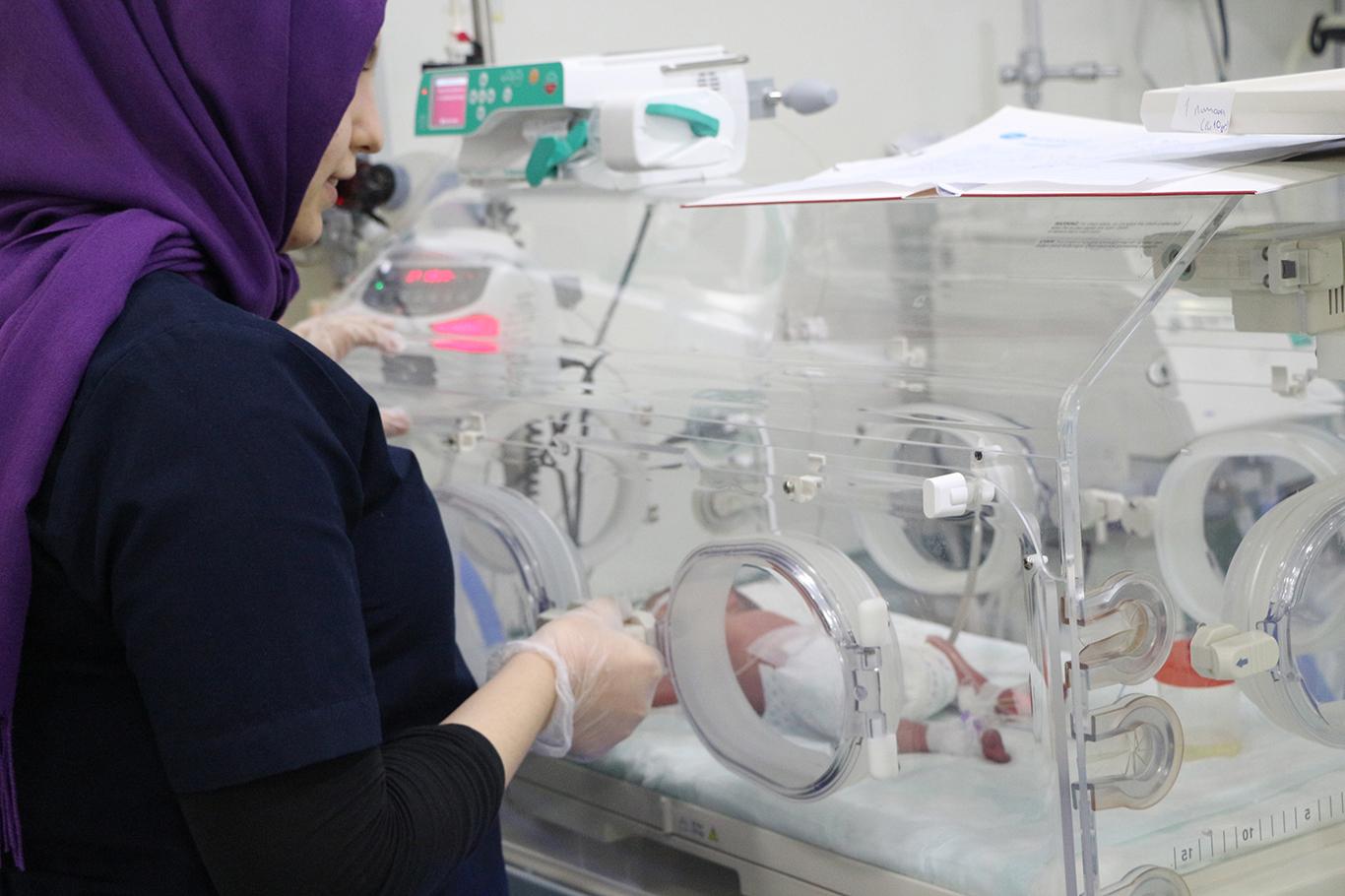 Mardin'de dördüz bebek dünyaya geldi Mardin'de dördüz bebek dünyaya geldi